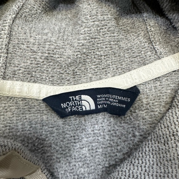 Lighter weight North Face sweatshirt - Picture 8 of 8